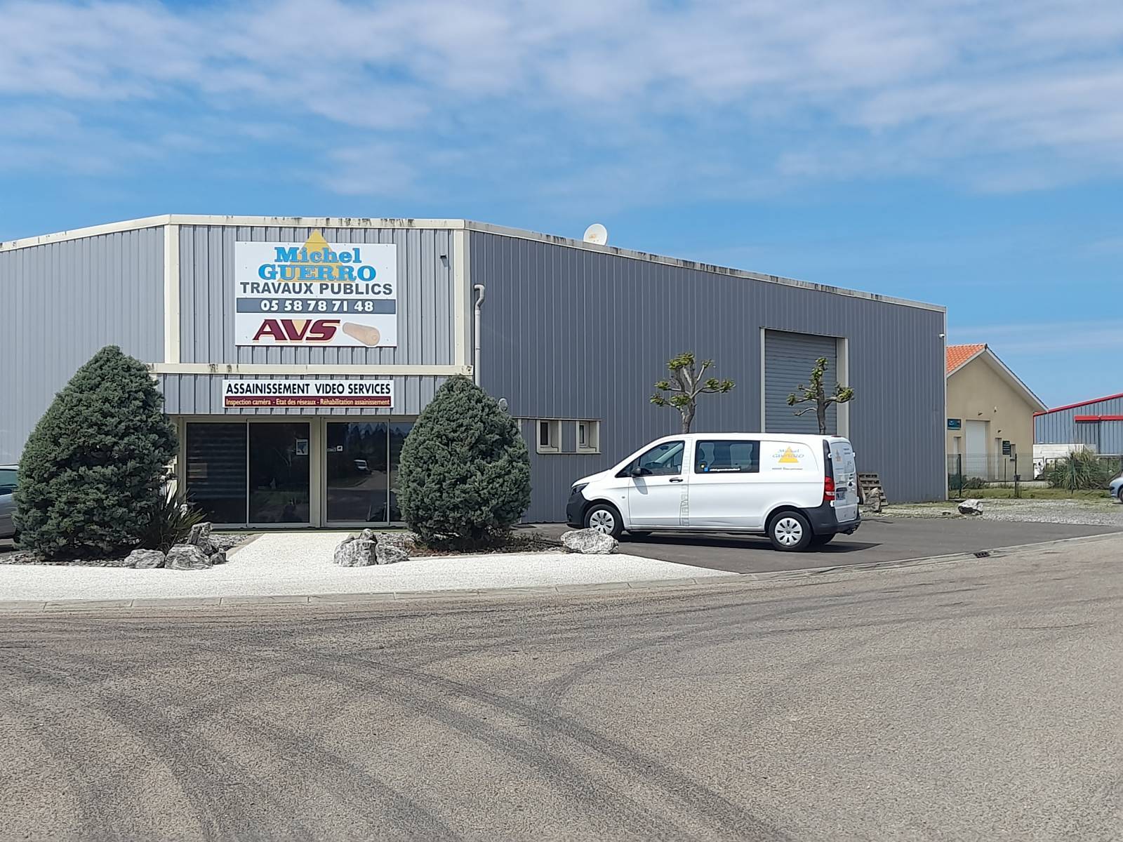 BUREAU Zone industrielle 