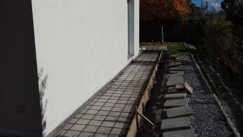 Préparation avant la pose du béton désactivé 