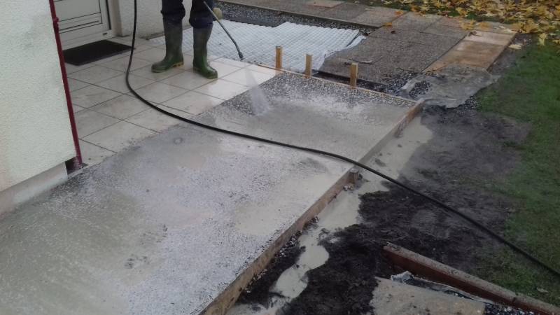 Karchérisation du béton désactivé